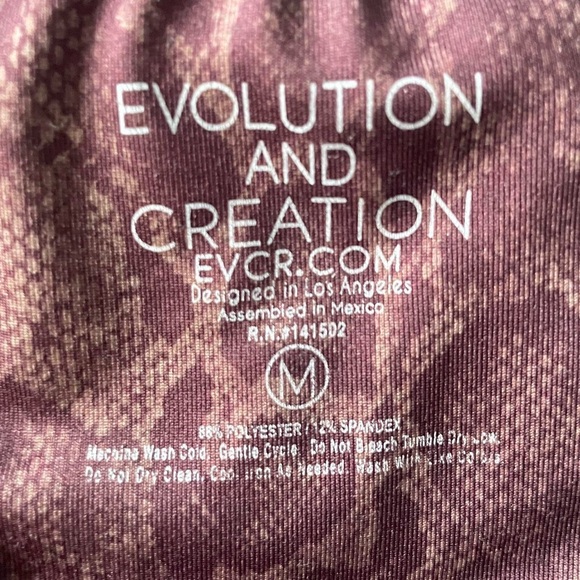 EVCR Snakeskin Mauve Racerback Crop Tank Medium | Y2K Athleisure Gym Top - Picture 4 of 6